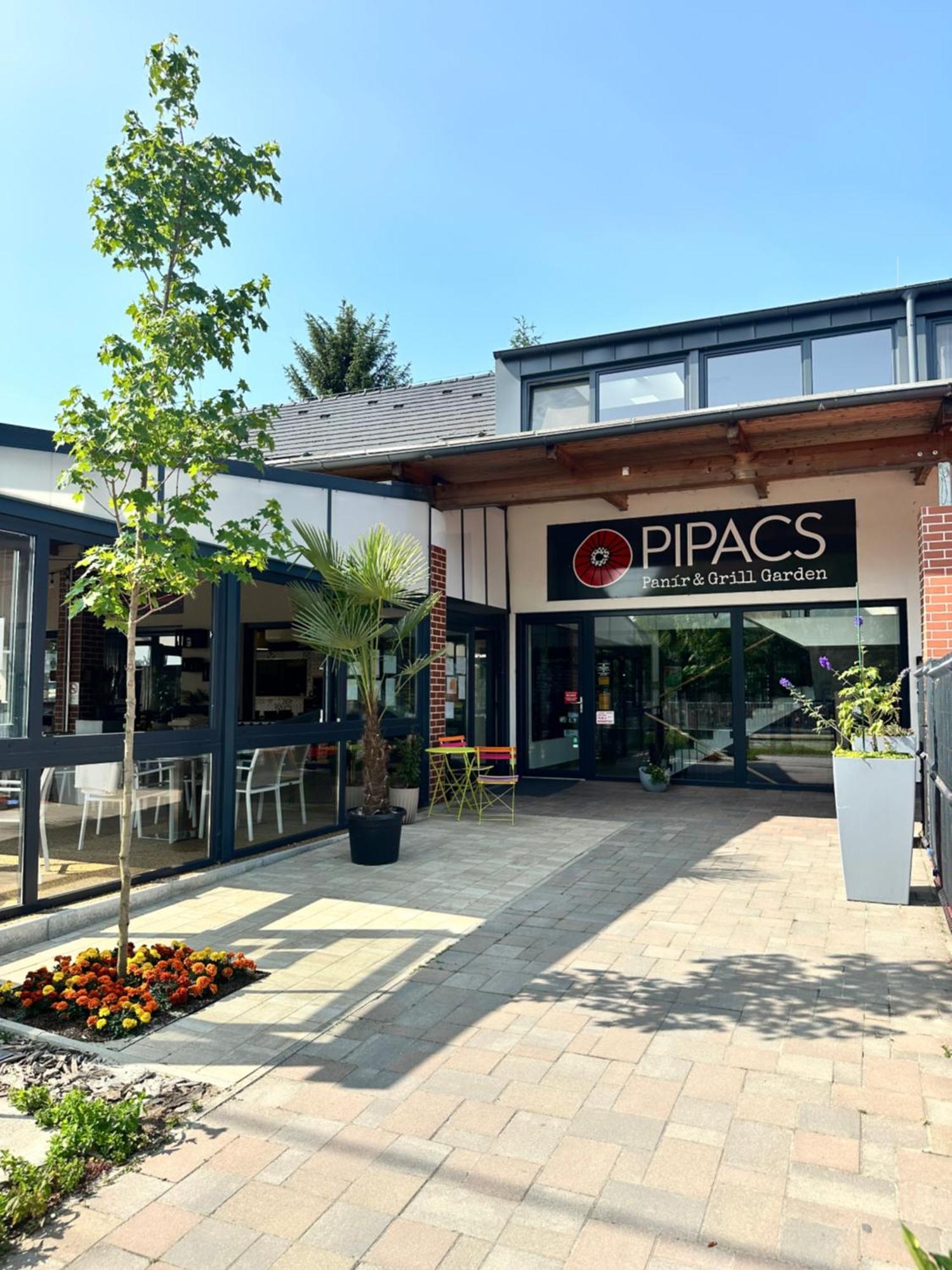 Pipacs Panir & Grill Garden Vendeghaz Hotel Gyorujbarat Exterior photo